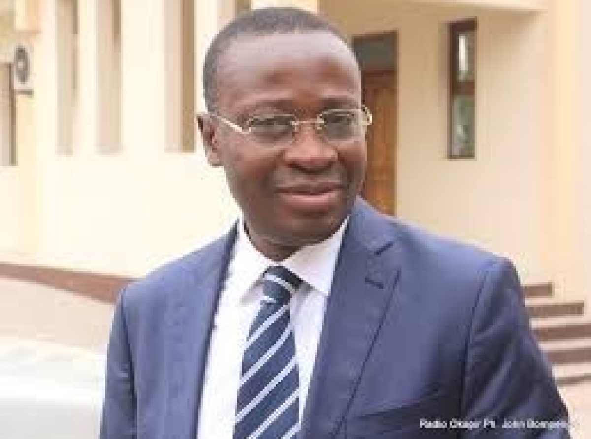 Dans un entretien avec Lucy Tamlyn, Ambassadeur des USA en RDC , Daniel Mukoko Samba dévoile son principal défi qui est celui d’améliorer le pouvoir d’achat du Congo